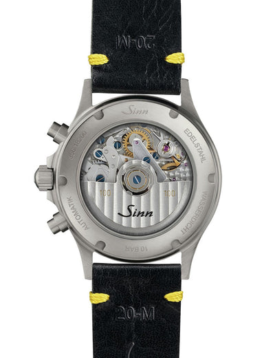[Pre-Order] Sinn (ซินน์) นาฬิกาโครโนกราฟ 356 Sa PILOT III Commerzbank สายสแตนเลสสตีลและหนัง ขนาดตัวเรือน 38.5 มม. (356 Sa FLIEGER III Commerzbank)