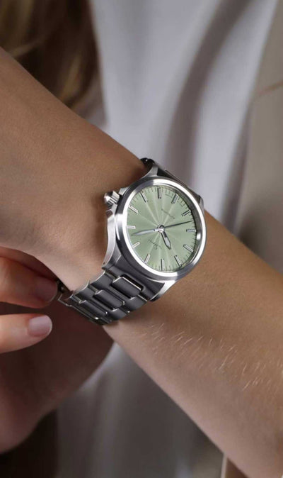 [พร้อมส่ง / Pre-Order] Sinn (ซินน์) นาฬิกา 556 Sage สายหนัง/สเตนเลสสตีล ขนาดตัวเรือน 38.5 มม. (556 Sage)