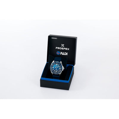Seiko (ไซโก) นาฬิกาผู้ชาย รุ่น PADI Special Edition The Great Blue SRPJ93K ระบบออโตเมติก ขนาดตัวเรือน 43.80 มม.